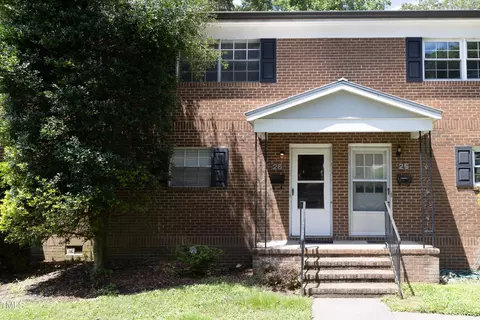 400 Davie Rd #26, Carrboro, NC 27510