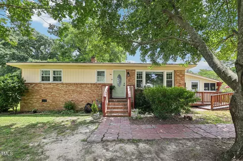 302 N Main St, Wendell, NC 27591