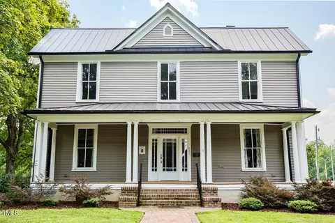 611 College St, Oxford, NC 27565