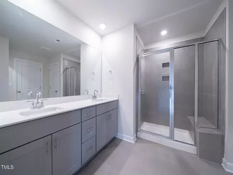 Bath - 604 Red River Dr, Garner, NC 27529 photo 1 of 2