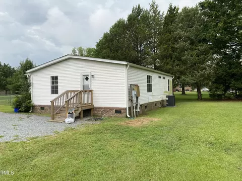 51 Cinnamon Ln, Erwin, NC 28339 photo 3