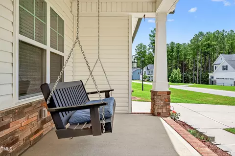 37 Berg St, Smithfield, NC 27577 photo 5