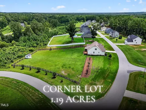 37 Berg St, Smithfield, NC 27577