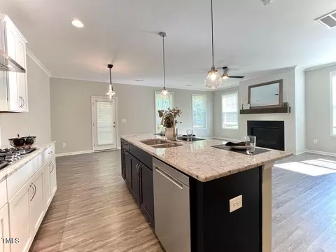 1002 Flagler St, Durham, NC 27713 photo 5