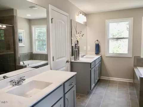 1002 Flagler St, Durham, NC 27713 photo 11