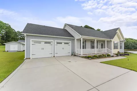 38 Mayfield Cir, Willow Spring, NC 27592 photo 2