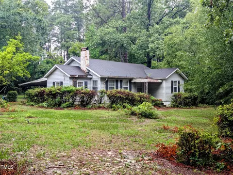 207 Country Club Drive Apt 1 0f 2 Dr #1 0F  2, Fayetteville, NC 28301