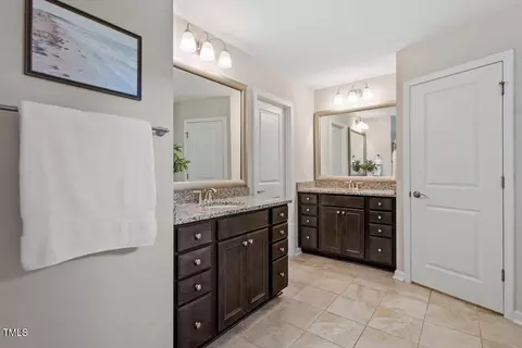 Bath - 1202 Birchbark Rd, Durham, NC 27705 photo 4 of 5