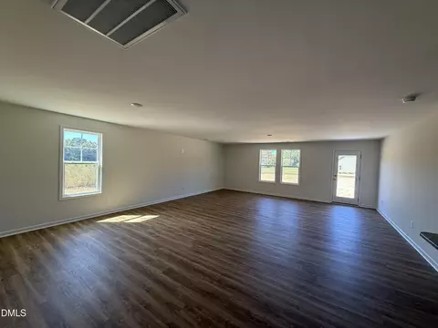 37 Boston River Dr, Dunn, NC 28334 photo 2