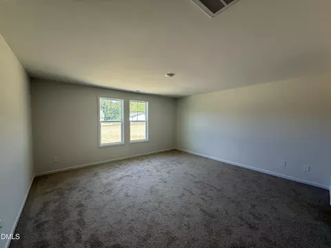 37 Boston River Dr, Dunn, NC 28334 photo 5