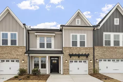 1205 Bell Heather Rd #18, Durham, NC 27703