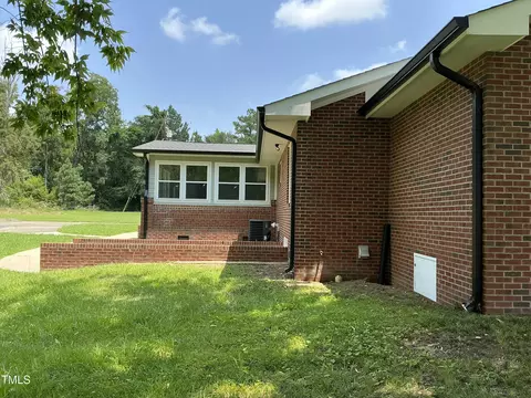 Exterior - 3417 Glenn Rd, Durham, NC 27704 photo 8 of 21