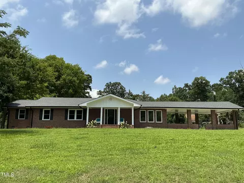 Exterior - 3417 Glenn Rd, Durham, NC 27704 photo 13 of 21