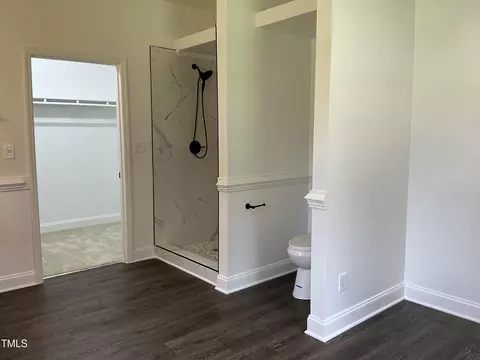 Bath - 3417 Glenn Rd, Durham, NC 27704 photo 9 of 11
