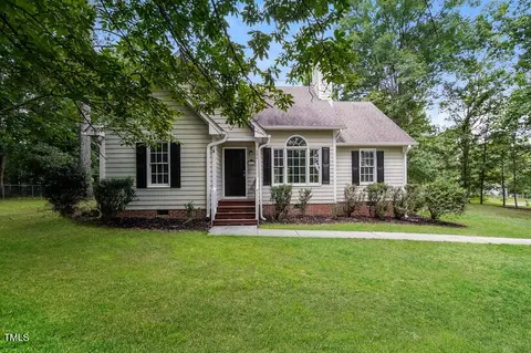 171 Creekstone Dr, Benson, NC 27504