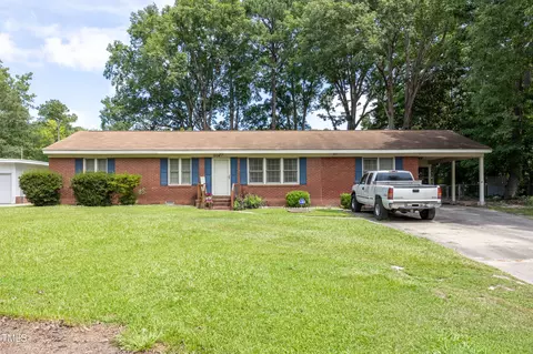 1204 Dogwood Ln NW, Wilson, NC 27896
