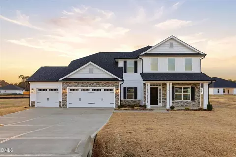 105 Brighton St, La Grange, NC 28551