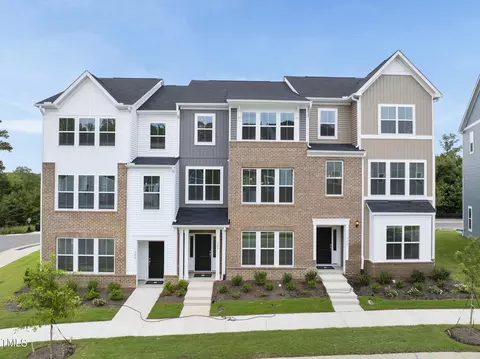 307 Chesapeake Commons St #100, Garner, NC 27529