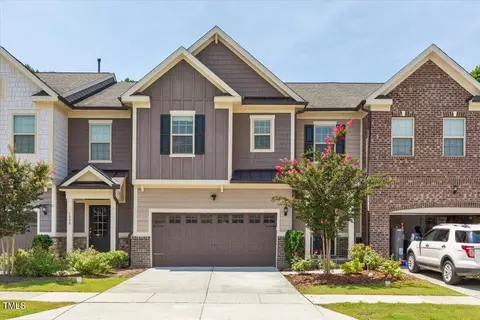 1886 Blue Jay Pt, Apex, NC 27502
