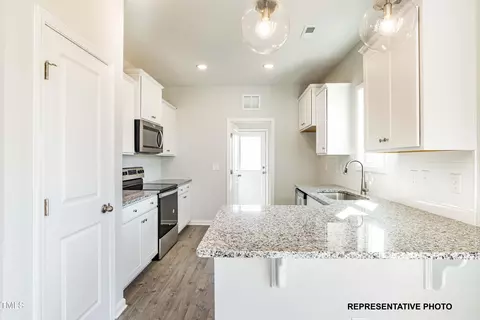Kitchen - 106 Legolas Ct, Middlesex, NC 27557 photo 4 of 5