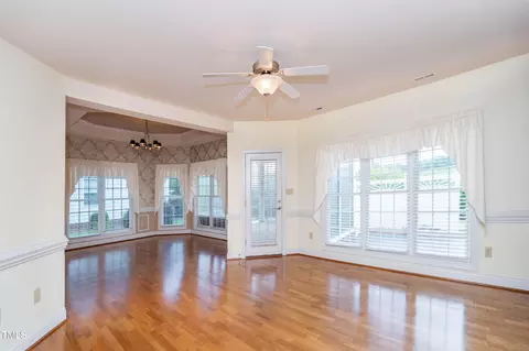 Living - 128 Crescent Dr, Dunn, NC 28334 photo 3 of 6