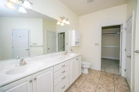 Bath - 128 Crescent Dr, Dunn, NC 28334 photo 3 of 3