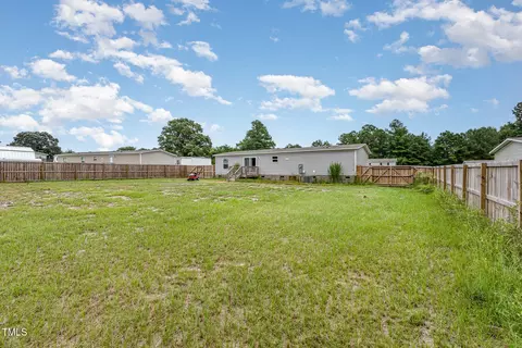 3911 Mckethan St, Wade, NC 28395