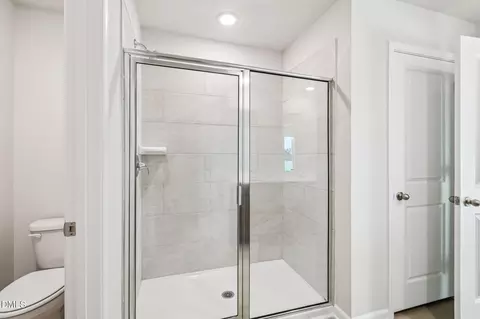 Bath - 816 Ottawa Dr, Garner, NC 27529 photo 1 of 2