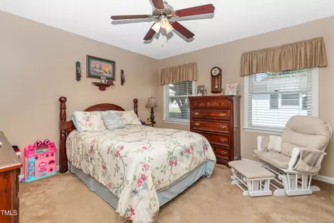 612 Mckay St, Erwin, NC 28339 photo 14