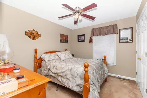 612 Mckay St, Erwin, NC 28339 photo 18