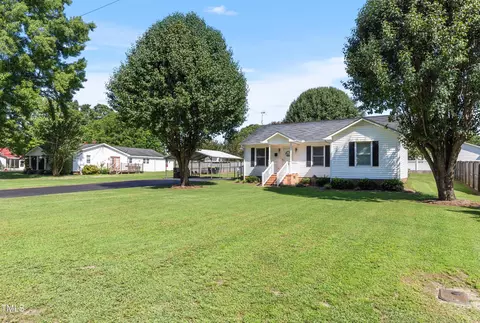 612 Mckay St, Erwin, NC 28339 photo 30