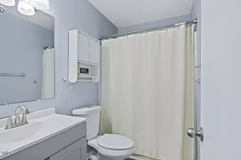 Bath - 2906 Apollo St, Durham, NC 27704 photo 2 of 2