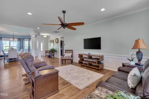 321 Ibis Ln, Durham, NC 27703 photo 17