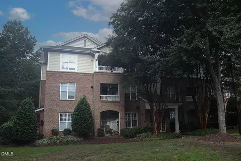 8011 Allyns Landing Way #202, Raleigh, NC 27615
