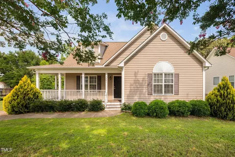 241 Bear Oak Dr, Smithfield, NC 27577