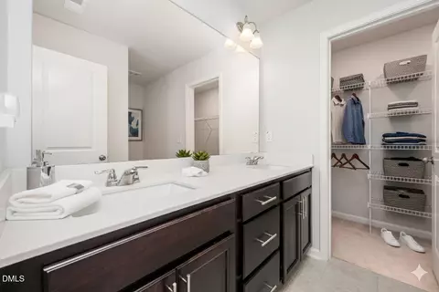 Bath - 317 Devon Cliffs Dr, Wake Forest, NC 27587 photo 7 of 8