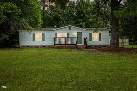 6423 Sandy Creek Rd, Stedman, NC 28391
