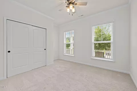 233 Oakmere Dr, Cary, NC 27513 photo 4