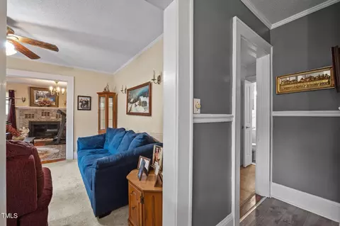 Entry Way - 1823 E Geer St, Durham, NC 27704 photo 2 of 2