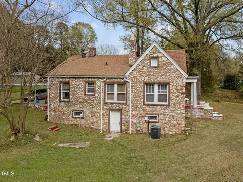 Exterior - 1823 E Geer St, Durham, NC 27704 photo 3 of 14