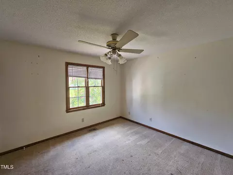 Bedroom - 109 Oak St, Pine Level, NC 27568 photo 1 of 7