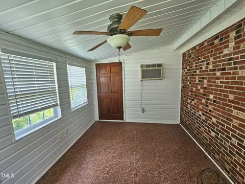 Exterior - 109 Oak St, Pine Level, NC 27568 photo 7 of 8
