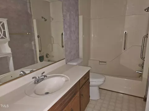 Bath - 109 Oak St, Pine Level, NC 27568 photo 3 of 6