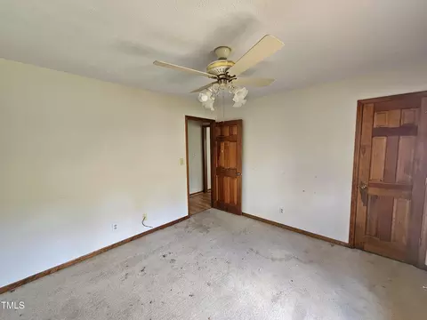 Bedroom - 109 Oak St, Pine Level, NC 27568 photo 2 of 7