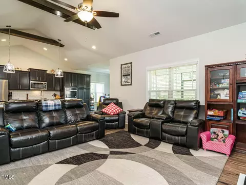 162 Cedarbrook Dr, Benson, NC 27504 photo 17