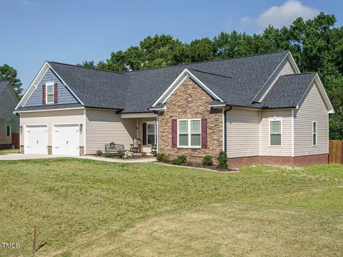 162 Cedarbrook Dr, Benson, NC 27504 photo 3