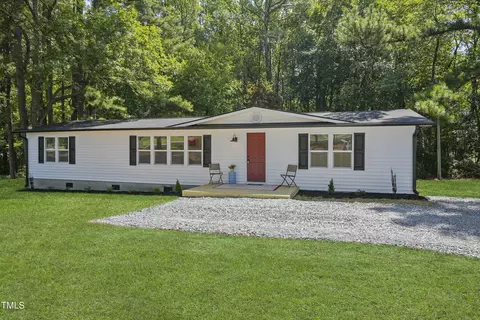 643 Tingen Rd, Broadway, NC 27505