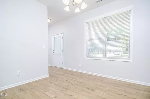 320 Sturgeon Street St, Smithfield, NC 27577 photo 5