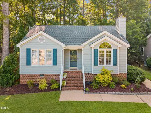 6312 Westborough Dr, Raleigh, NC 27612