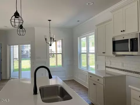 671 Little River Dr, Zebulon, NC 27597